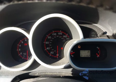 2009 Toyota Matrix S из США, поврежденный, VIN 2T1LE40E09C001024